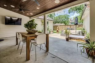 715 Thistlewood Dr, Houston, TX 77079 - Photo 2