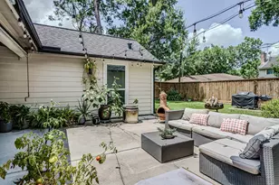 715 Thistlewood Dr, Houston, TX 77079 - Photo 8