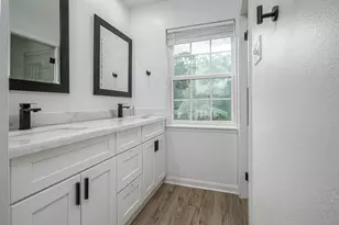 715 Thistlewood Dr, Houston, TX 77079 - Photo 30