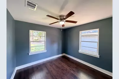 7405 Sterlingshire Street, Houston, TX 77016 - Photo 14