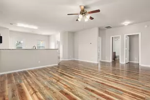 8109 Quartz Ln, Texas City, TX 77591 - Photo 12