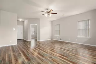 8109 Quartz Ln, Texas City, TX 77591 - Photo 10