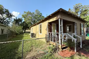 119 E Fayle St, Baytown, TX 77520 - Photo 2