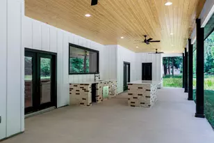 354 Peach Pt Ln, Trinity, TX 75862 - Photo 2