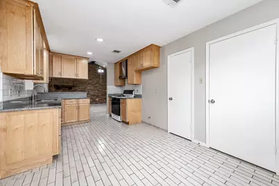 10523 Sagevale Lane, Houston, TX 77089 - Photo 8