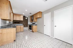 10523 Sagevale Ln, Houston, TX 77089 - Photo 8