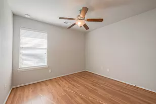 2748 Maybrook Hollow Ln, Houston, TX 77047 - Photo 24