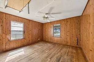 8520 Glenview Dr, Houston, TX 77017 - Photo 8