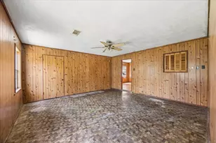 8520 Glenview Dr, Houston, TX 77017 - Photo 10