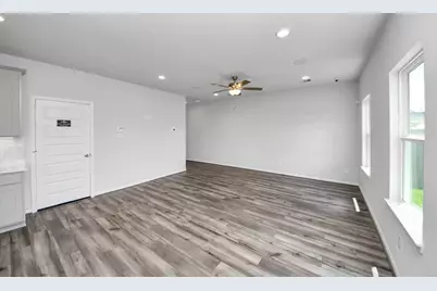25666 Roy Rogers Road, Splendora, TX 77372 - Photo 6
