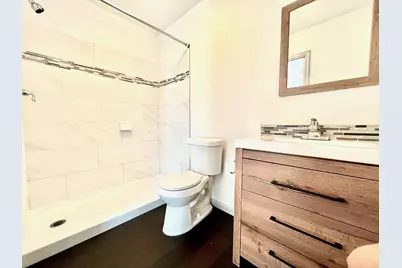 1242 Chevy Chase Drive, Angleton, TX 77515 - Photo 22