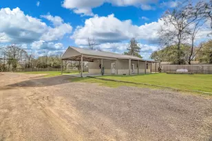 289 County Rd 2250, Cleveland, TX 77327 - Photo 2