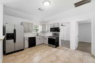 12322 Royal Lake Dr, Conroe, TX 77303 - Photo 8