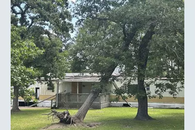 300 Linn Street, Onalaska, TX 77360 - Photo 1