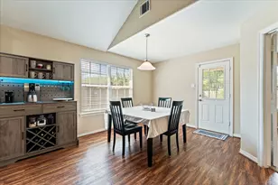 407 Corydon Dr, Houston, TX 77336 - Photo 8