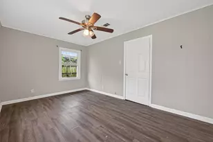 515 24th Ave N, Texas City, TX 77590 - Photo 18