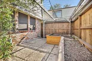 11515 Burdine St, Houston, TX 77035 - Photo 34