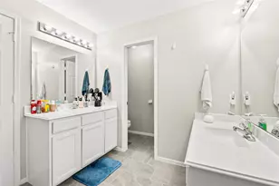 1289 El Camino Village Dr, Houston, TX 77058 - Photo 20