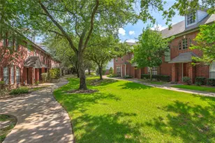 1289 El Camino Village Dr, Houston, TX 77058 - Photo 34