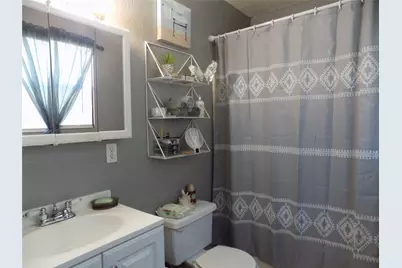 5016 Creekmont Drive, Houston, TX 77091 - Photo 18