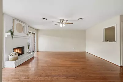 14121 Lost Meadow Lane, Houston, TX 77079 - Photo 18