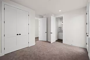 3905 Pinemont Dr, Houston, TX 77018 - Photo 8