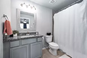 2015 Avenue H, Danbury, TX 77534 - Photo 16