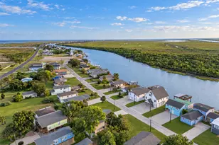 182 Cr 257, Matagorda, TX 77457 - Photo 8