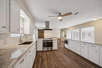 3019 Triway Lane, Houston, TX 77043 - Photo 6