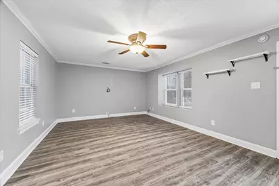 601 W Cleveland Street, Baytown, TX 77520 - Photo 8