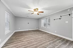 601 W Cleveland St, Baytown, TX 77520 - Photo 8