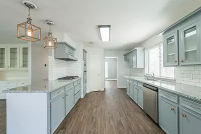 11902 Brook Meadows Lane, Meadows Place, TX 77477 - Photo 12