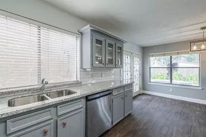 11902 Brook Meadows Lane, Meadows Place, TX 77477 - Photo 14