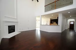 4402 Morning Cloud Ln, Sugar Land, TX 77479 - Photo 10