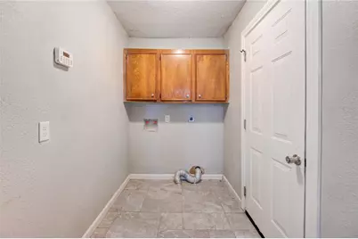 7306 Cottonwood Drive, Baytown, TX 77521 - Photo 12
