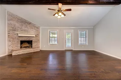 7306 Cottonwood Drive, Baytown, TX 77521 - Photo 4