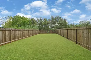 911 13th St, San Leon, TX 77539 - Photo 22