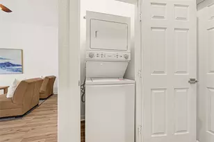 911 13th St, San Leon, TX 77539 - Photo 12