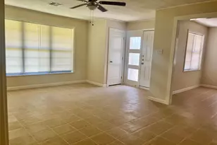 122 22nd Ave N, Texas City, TX 77590 - Photo 2