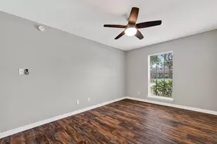 402 Christina Ln, Friendswood, TX 77546 - Photo 34