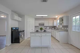 18810 Timber Way Dr, Humble, TX 77346 - Photo 4