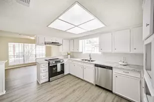 1011 Baltic Ln, Houston, TX 77090 - Photo 10