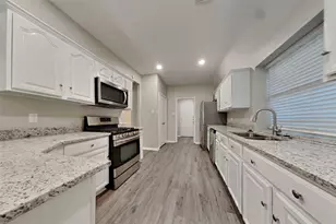 1731 Red Oak Terrace, Houston, TX 77339 - Photo 4