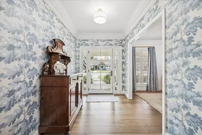 7906 Meadowbriar Lane, Houston, TX 77063 - Photo 10