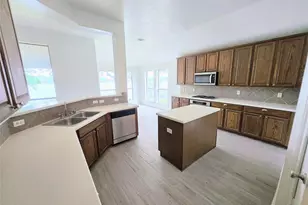4018 Crystal Lake Circle N, Pearland, TX 77584 - Photo 14