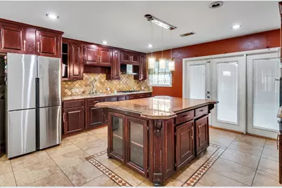 7923 Glenview Drive, Houston, TX 77061 - Photo 2