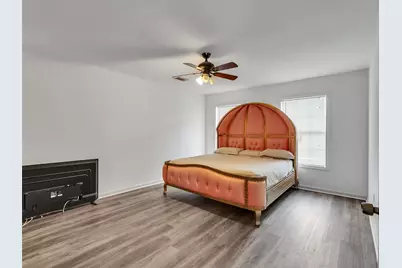 7923 Glenview Drive, Houston, TX 77061 - Photo 18