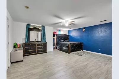 7923 Glenview Drive, Houston, TX 77061 - Photo 10