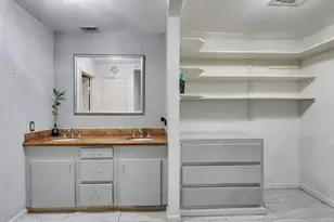 7923 Glenview Dr, Houston, TX 77061 - Photo 16