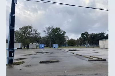 1304 Penick Road, Waller, TX 77484 - Photo 20